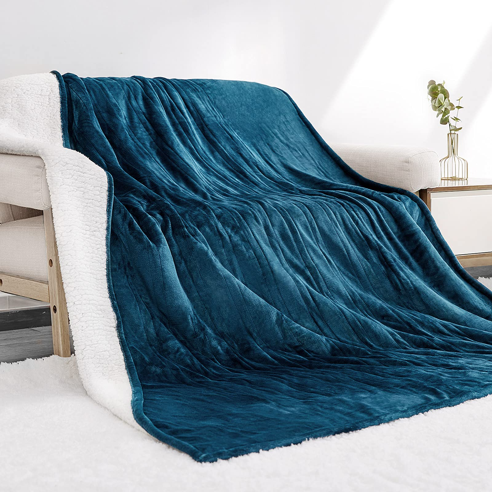 Load image into Gallery viewer, Electric Heated Blanket Twin Size 62"x 84" Flannel & Sherpa Reversible Blanket for Full Body with 10 Hours Auto Off & 4 Heat Settings, Fast Heating and Machine Washable, Home Office Use