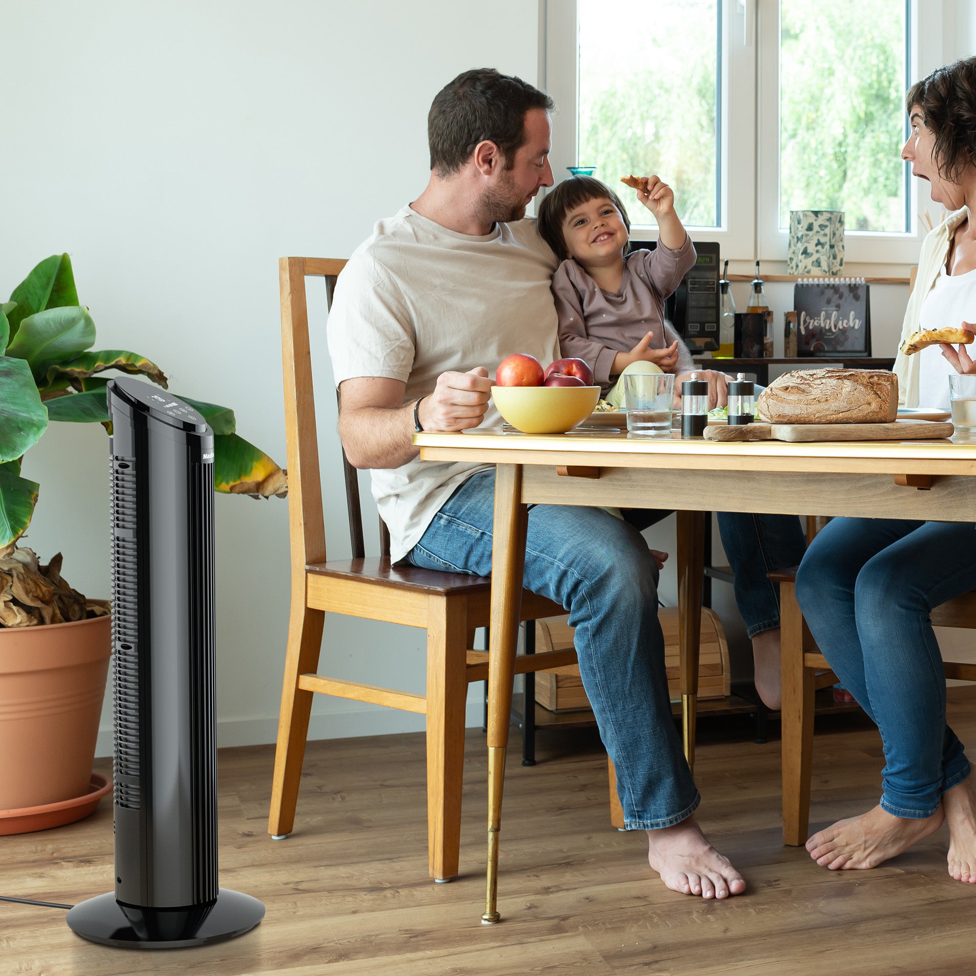 プレイテック　MAX-20R MAXKARE 3-Speed Remote Controlled Oscillating Tower Fan