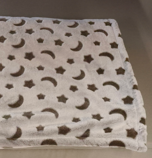 MaxKare Throw Blanket 50" x 70", Star & Moon Print, Soft Flannel & Shu Velveteen