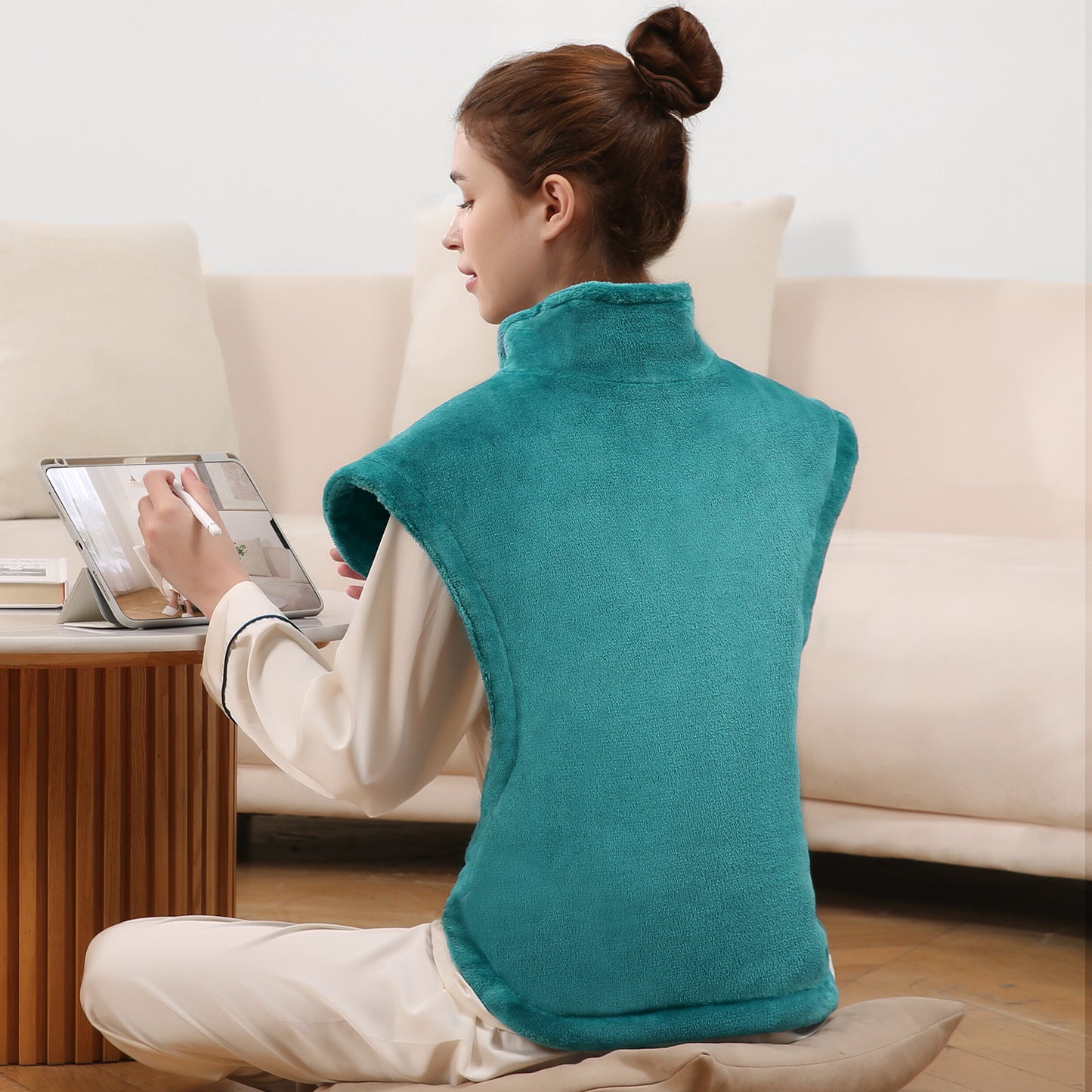 MaxKare Large 24x33inch Heating Pad for Shoulder and Neck , with 5 Heat Settings and 2 Hour Auto shut off, Green