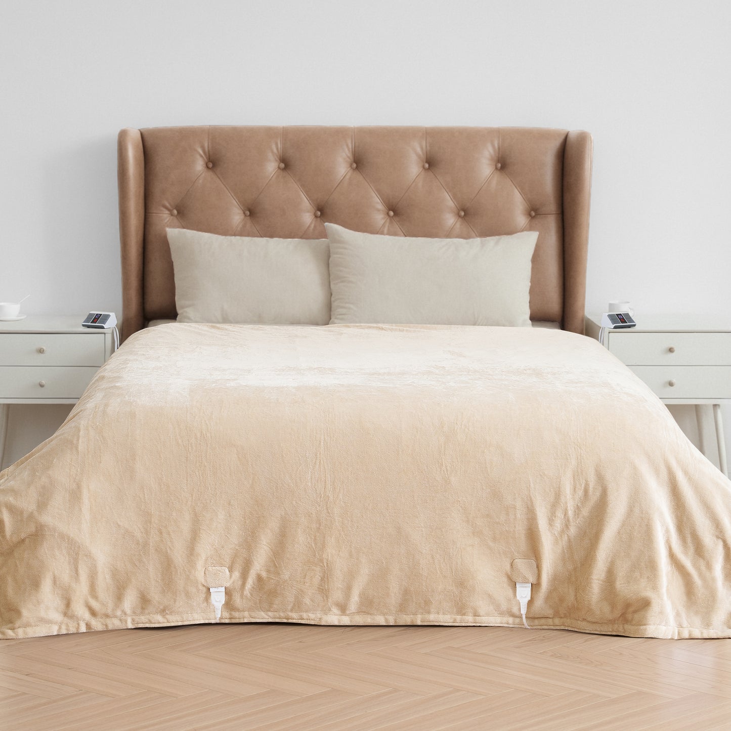 MaxKare 84"x90" Heated Blanket, Dual Controllers 10 Heat Settings, 10H Timers, Soft & Skin-friendly Flannel, White