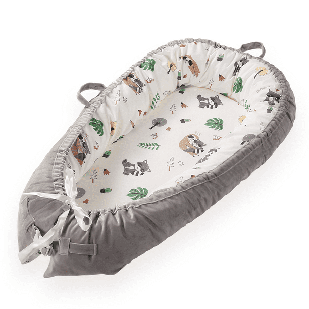 Load image into Gallery viewer, Baby Lounger Baby Nest Portable Newborn Co-Sleeping, 35.5&#39;&#39; x 19.7&#39;&#39; Ideal for Newborn Shower Gift (Sloth &amp; Baby Raccoon)
