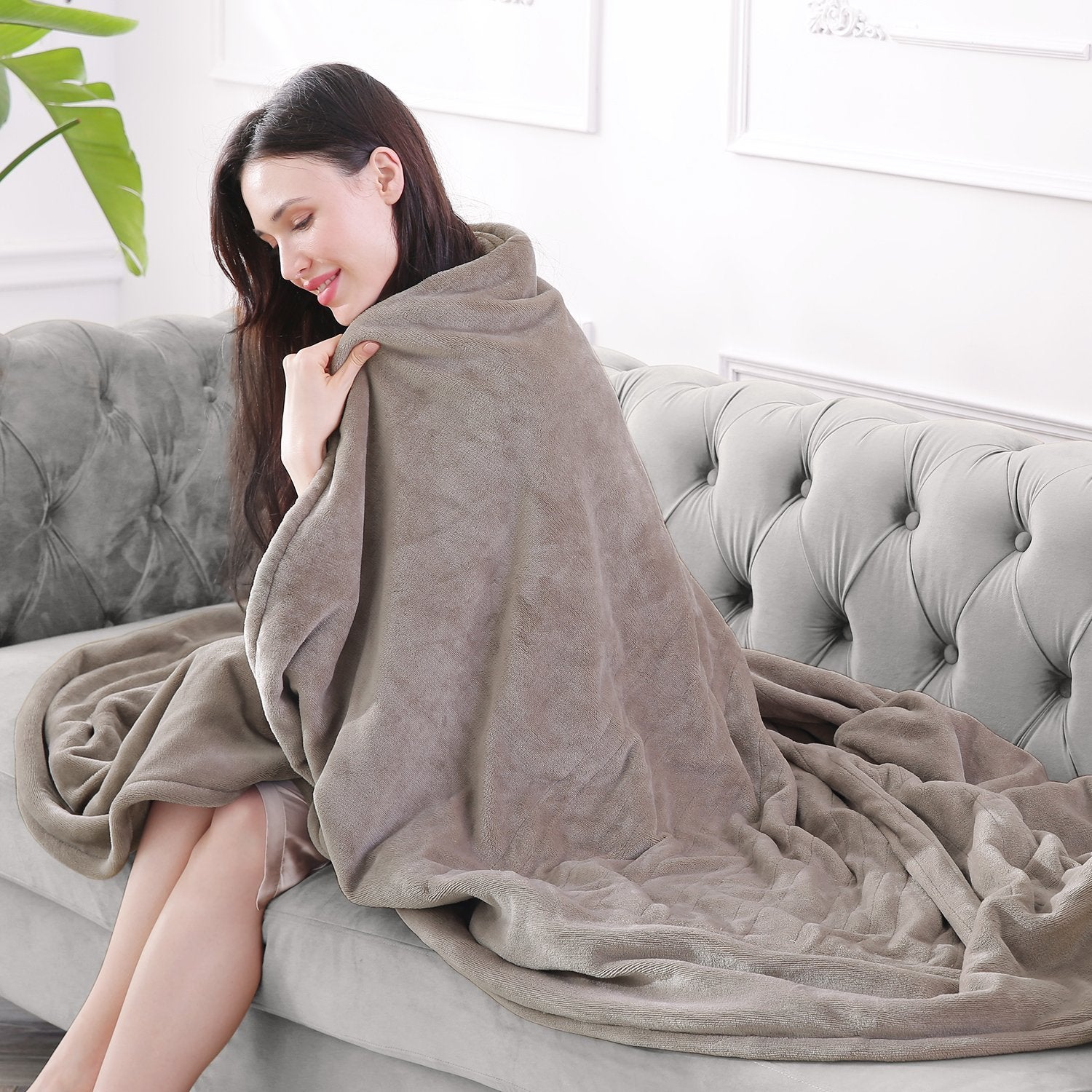 MaxKare Electric Blanket Heated Throw 72" x 84" Oversized Flannel Heated Blanket, ETL Certification Fast Heating with 4 Heating Levels & 10 Hours Auto Off, Machine Washable - NAIPO